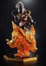 Figurine de Naruto Uzumaki incarnant Fujin avec un sac d'air et des détails minutieux.