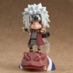 Figurine Nendoroid de Jiraiya avec deux visages interchangeables, accessoires, et articulations visibles.