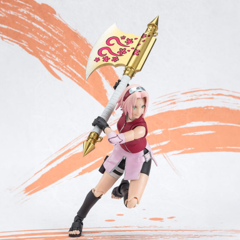 Figurine de Sakura Haruno de 14 cm avec plusieurs visages interchangeables et une hache.