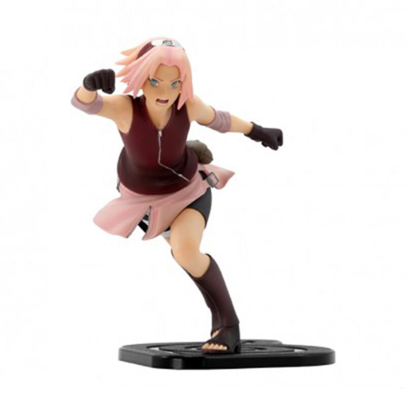 Figurine de Sakura Haruno en PVC dans une pose dynamique avec un coup de poing dévastateur.
