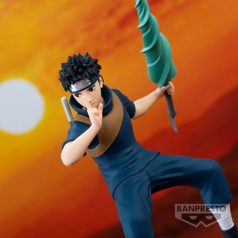 Figurine de Shisui Uchiha en posture de combat, tenant un katana avec un effet de chakra.