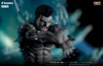 Statue de Kisame Hoshigaki en résine montrant une pose dynamique avec des effets d'eau et un socle détaillé.