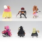 Figurine de Big Mom et Charlotte Katakuri de la collection One Piece, fabriquée en PVC, avec des poses dynamiques et des couleurs vives.