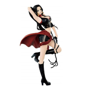 Figurine de Boa Hancock, Impératrice des Pirates Kuja, mesurant 17 cm, en PVC, avec une pose dynamique illustrant sa puissance, des détails soignés et une base solide pour une exposition stable.