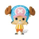 Figurine de Chopper de One Piece avec un sourire chaleureux et les pattes levées, fabriquée en PVC par BANPRESTO, mesurant 6 cm.