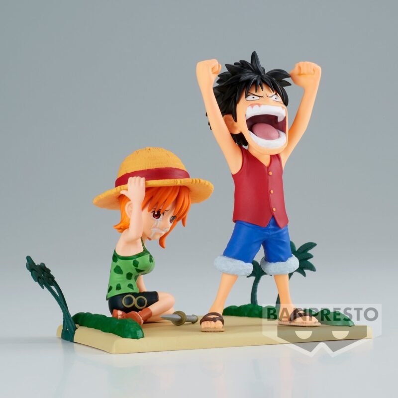 one-piece-figurine-luffy-et-nami-log-stories-world-collectable-figure_4 Figurine de Luffy avec les poings levés et Nami en larmes, mesurant 7 cm, fabriquée par BANPRESTO, présentant des détails soignés sur les expressions faciales et une pose dynamique.