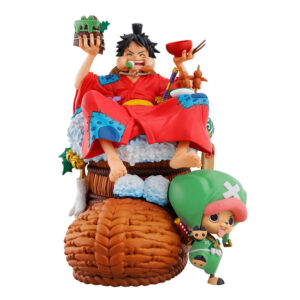 Figurine de Monkey D. Luffy dans une pose dynamique, vêtu de ses vêtements de Wano Kuni, avec Tony Tony Chopper à ses côtés, réalisée en PVC avec des couleurs vives.