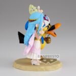 Figurine de Nefertari Vivi levant le poing en l'air avec son compagnon Karoo, réalisée en PVC, mesurant 8 cm, avec des détails minutieux et des couleurs vives, fabriquée par Banpresto.