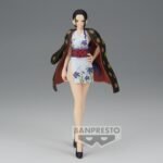 Figurine de Nico Robin de One Piece, mesurant environ 18 cm, représentant l'archéologue dans une pose confiante, vêtue de sa tenue sur l'île d'Onigashima, avec des détails minutieux et une expression sereine.