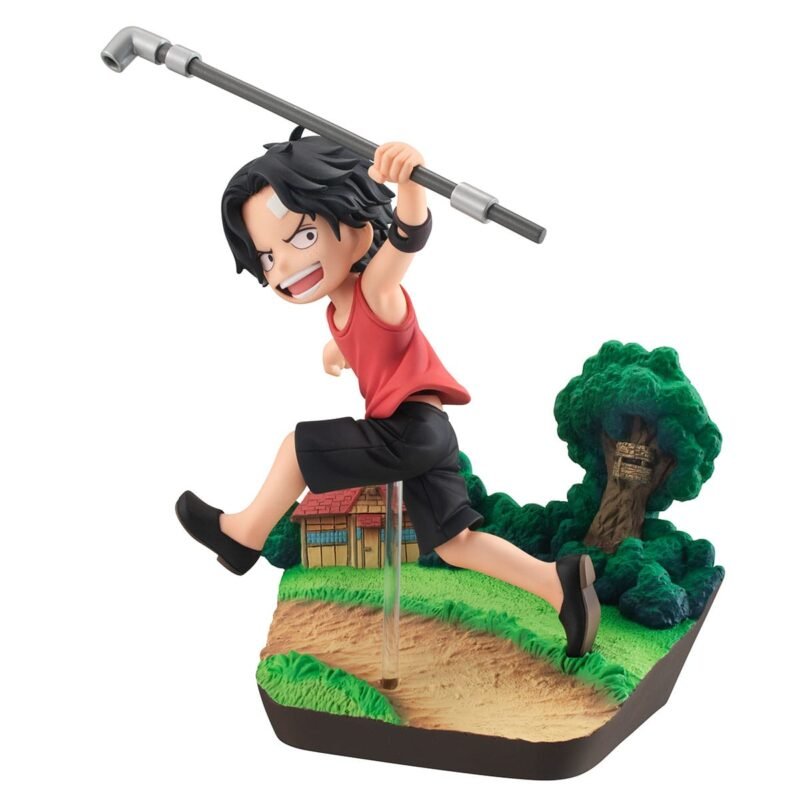 one-piece-figurine-portgas-d-ace-run-run-run-gem-series-megahouse_4 Figurine de Portgas D. Ace en PVC mesurant 12 cm, représentant le personnage en pleine course avec une pose dynamique, des détails soignés et des couleurs vives.