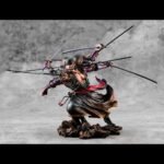 Figurine de Roronoa Zoro dans une pose dynamique utilisant la technique de combat Kitoryuu avec neuf sabres, réalisée en PVC par Megahouse.