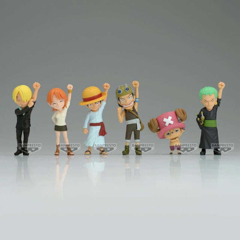 Figurine WCF de Luffy, capitaine de l'équipage du Chapeau de Paille, mesurant 7 cm, dans une pose emblématique avec le poing levé, représentant un moment d'émotion avec la princesse Nefertari Vivi, fabriquée par Banpresto.