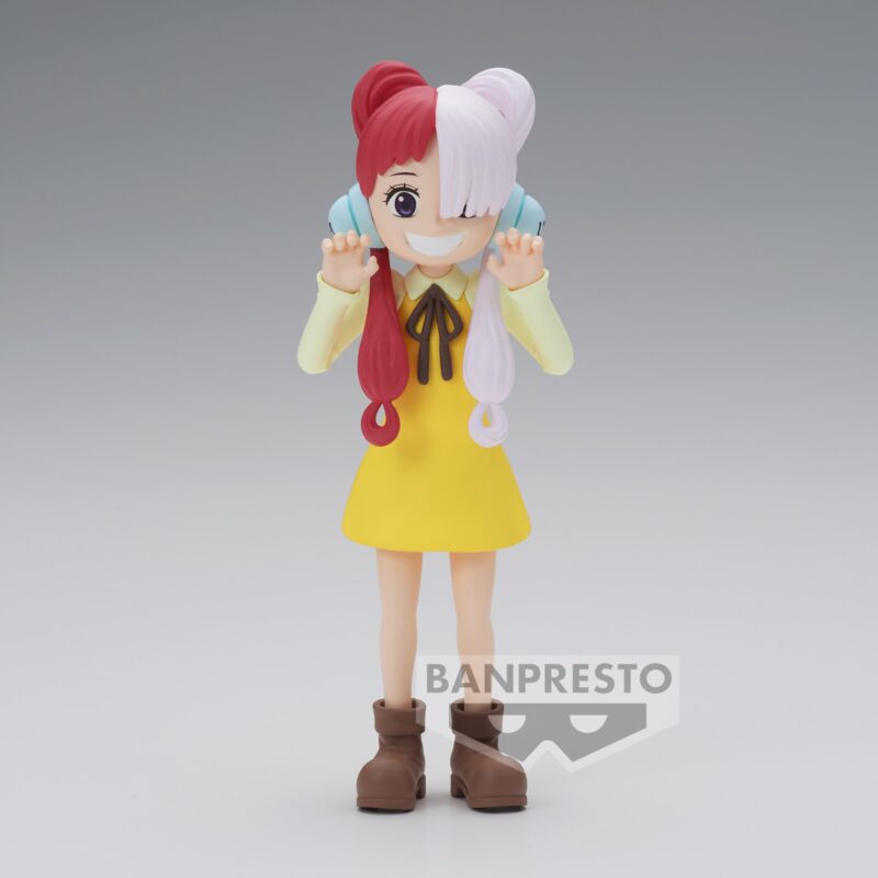 Figurine d'Uta enfant de la collection DXF The Grandline Children Series de Banpresto, avec des cheveux longs blancs d'un côté et rouge-rose de l'autre, représentant une pose dynamique et captivante.