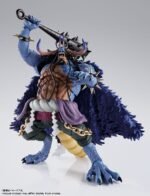 Figurine de Kaido dans sa forme hybride, mesurant 25 cm, avec cinq visages interchangeables et un kanabo, accompagnée d'une gourde à saké, fabriquée par TAMASHII NATIONS.