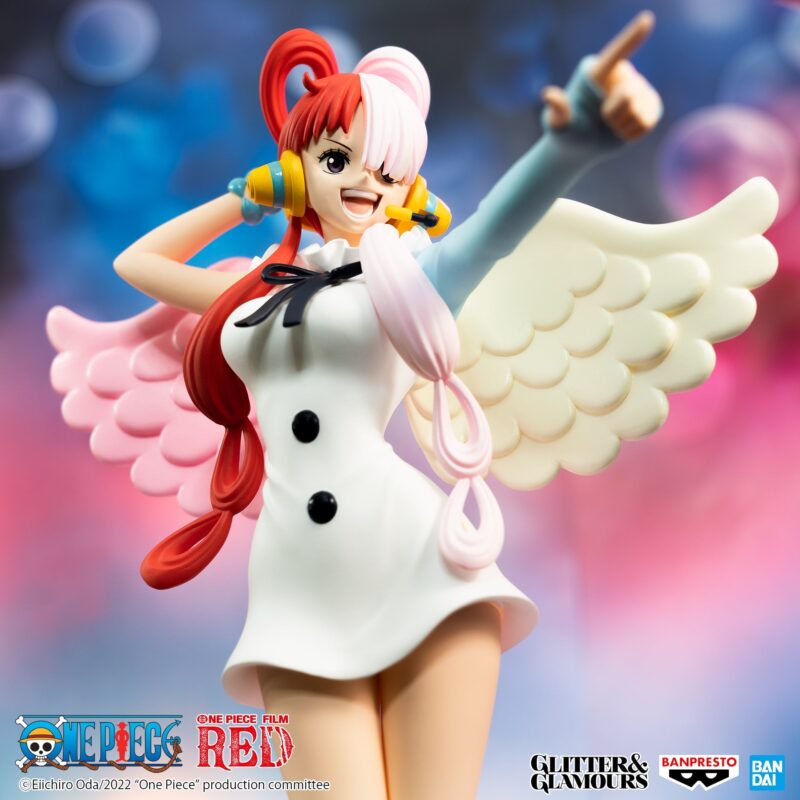 Figurine d'Uta du film ONE PIECE RED, mesurant 22 cm, en PVC, avec des détails précis et une pose dynamique. Fabriquée par BANPRESTO.