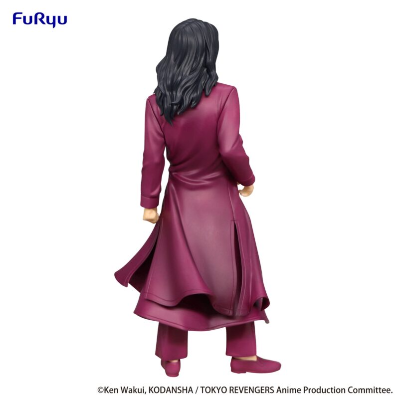 Vue 3/4 arrière à mi-distance de la figurine de Baji Keisuke de Tokyo Revengers en manteau maron, sans accessoires.