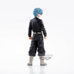Vue 3/4 arrière à mi-distance de la figurine de Soya Kawata de Tokyo Revengers en tenue noire, sans accessoires.